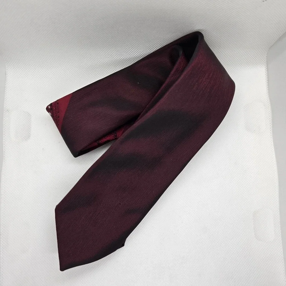 VTG MCM Tie Weinstock-Hale‎ Burgundy Paisley Don Soper Fabrics of CA Mid-Century